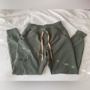 Figs Zamora Jogger Scrub Pants - Small petite, Moss